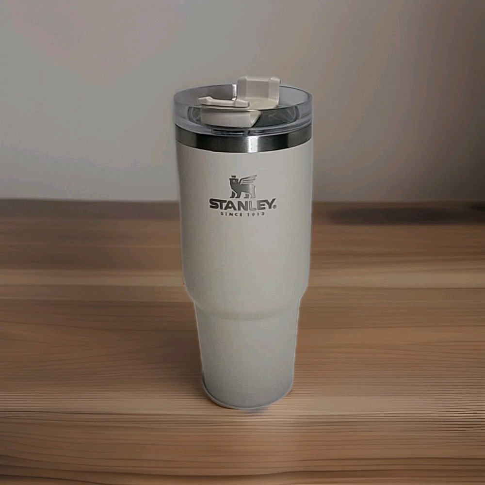 Stanley 30oz Tumbler Beige Quencher Cup Stainless Insulated W Lid‎ & Straw